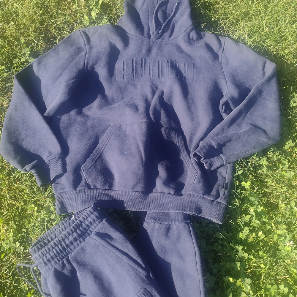 PUMA Navy Blue Hoodie and Sweatpants Set - Picture 2 of 9